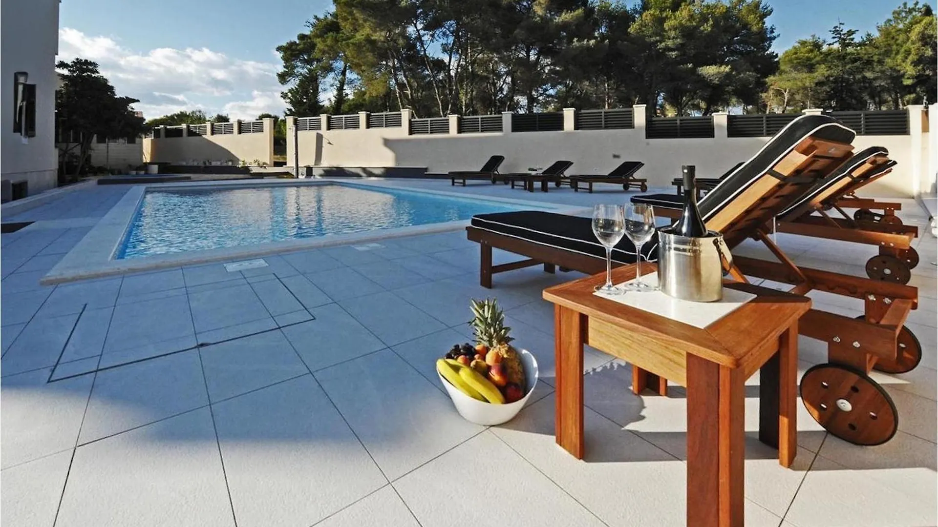 Villa Ella Zadar 0*,