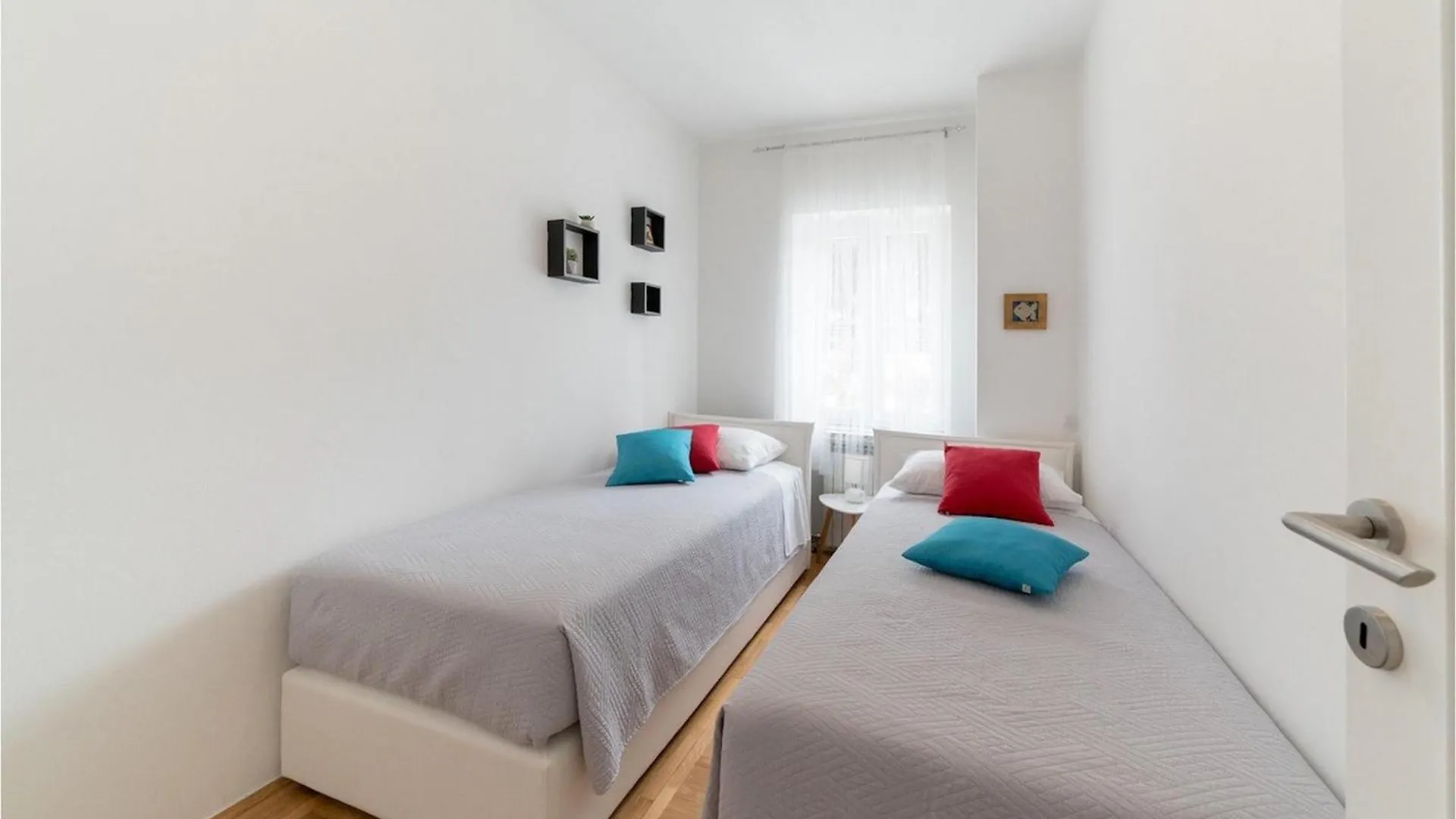 Villa Ella Zadar 0*,  Croatia